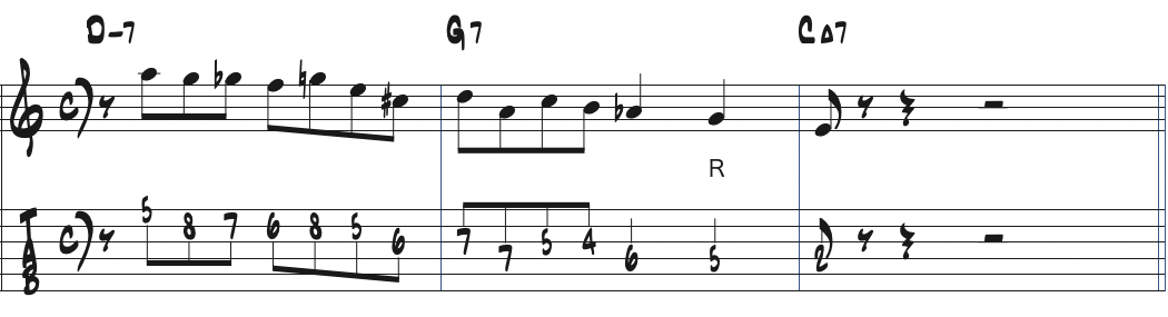 元のリックのままG7にルートを加えた楽譜